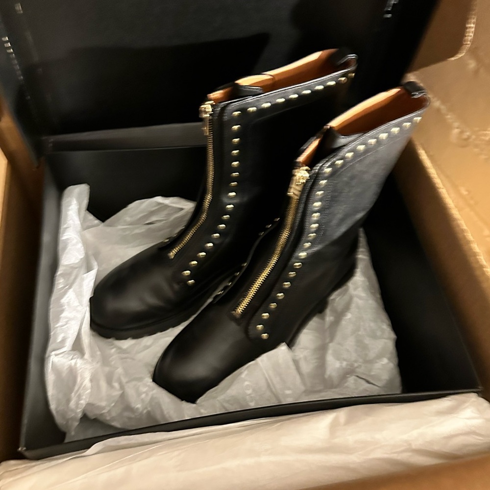 Coach LARA Studded Combat Boot size 9.5 with original Box - Picture 3 of 12